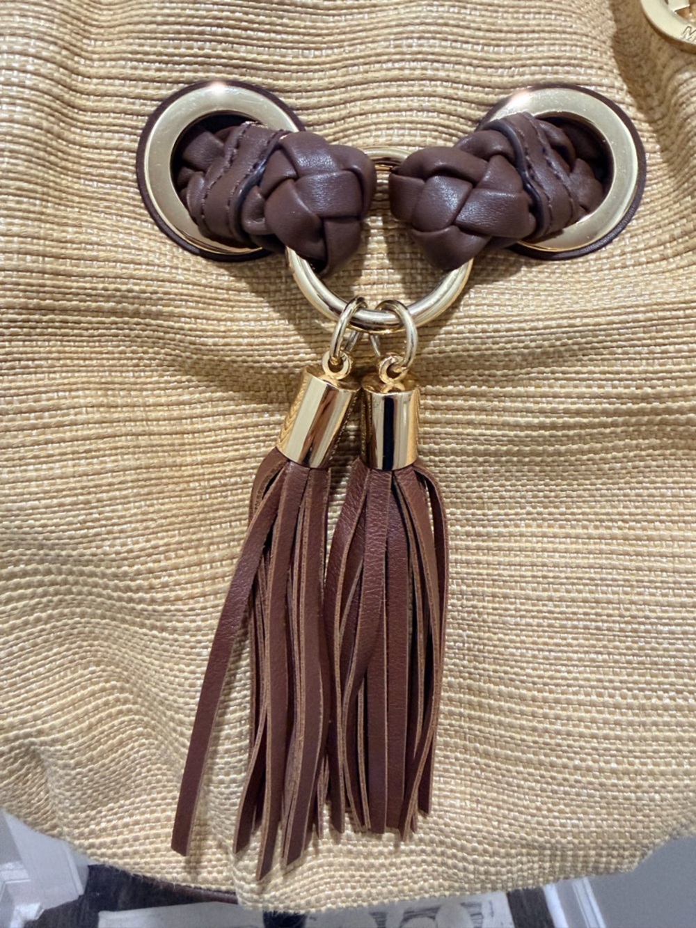 Michael Kors Santorini Straw Hobo Bag Braided Handle Tassel Charm - Picture 7 of 13